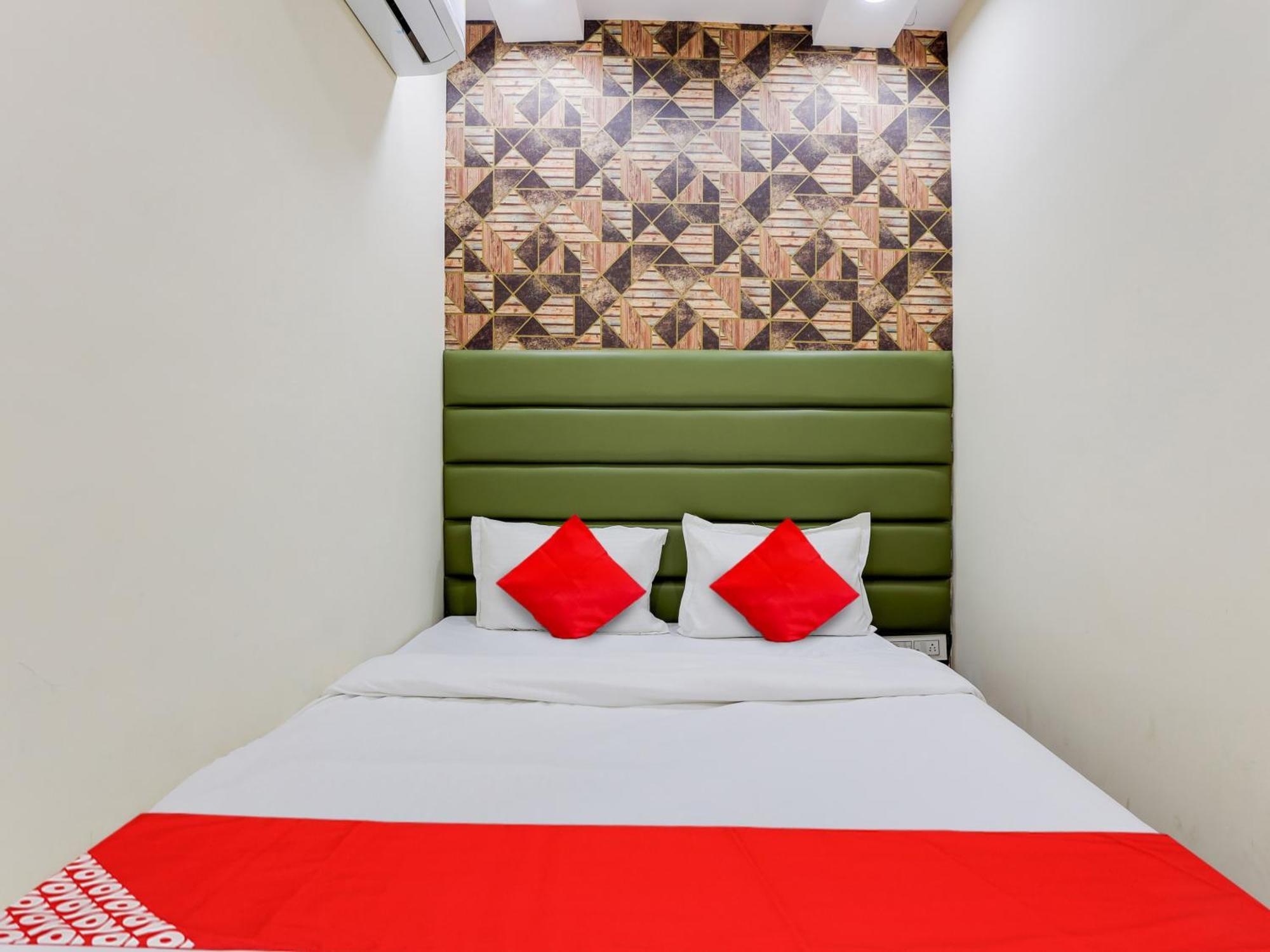Hotel O Kb Villa 阿穆达巴 外观 照片