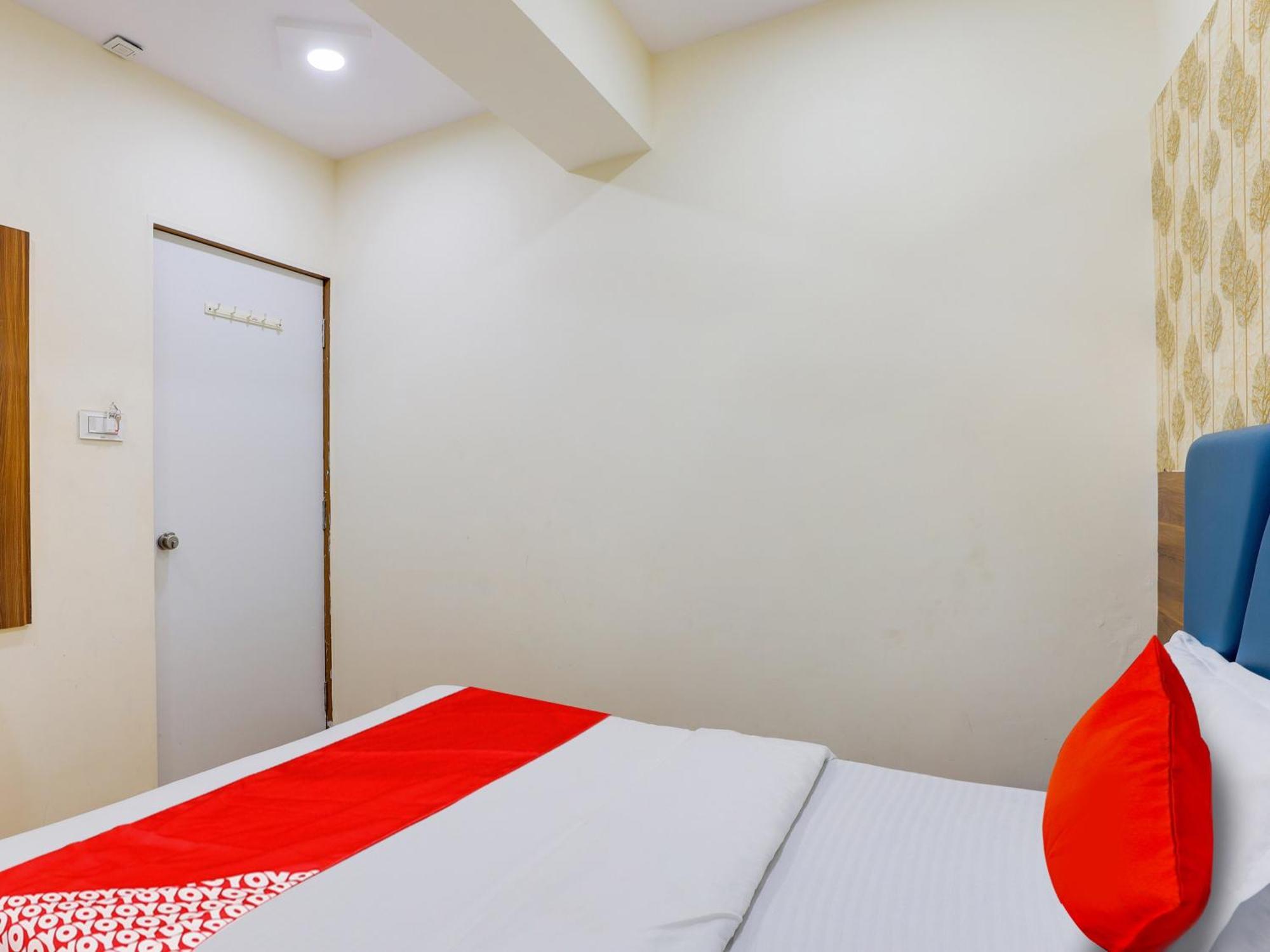 Hotel O Kb Villa 阿穆达巴 外观 照片