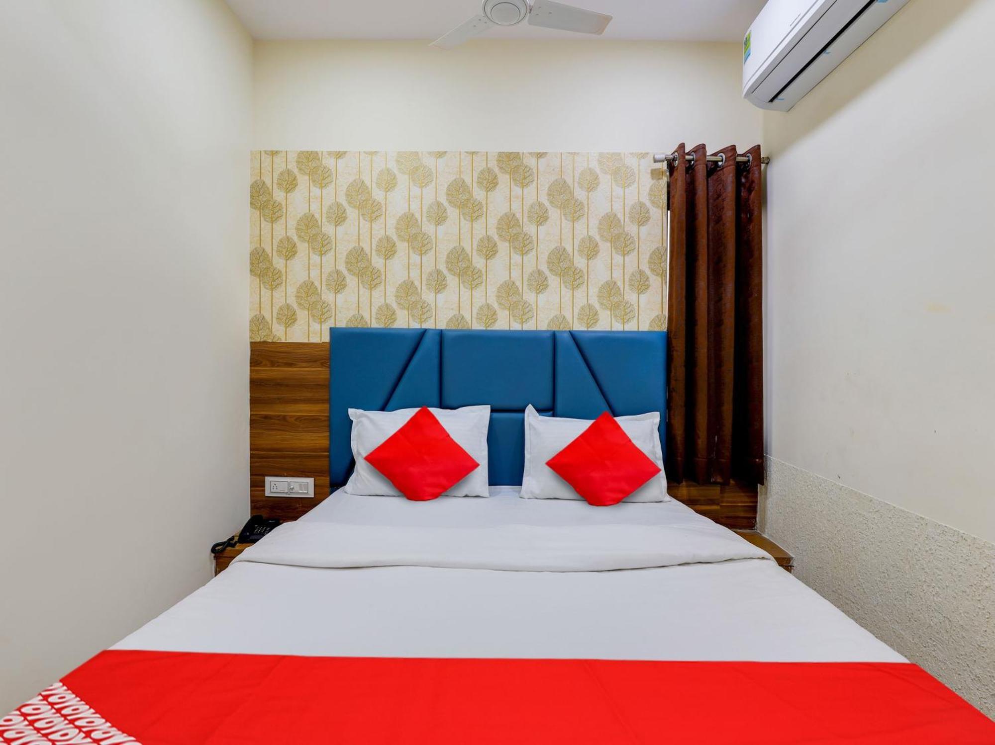 Hotel O Kb Villa 阿穆达巴 外观 照片